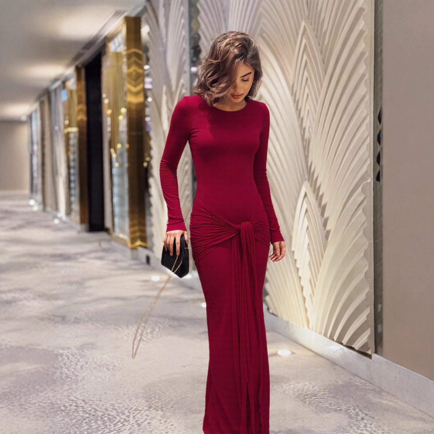 Women’s Long Sleeve Sheath Dress – Body-Hugging Crew Neck Fashion Dress