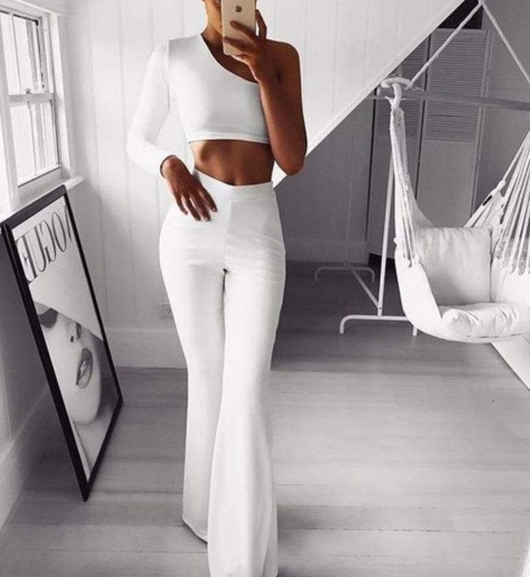 Elegant and sexy tight pants for women -