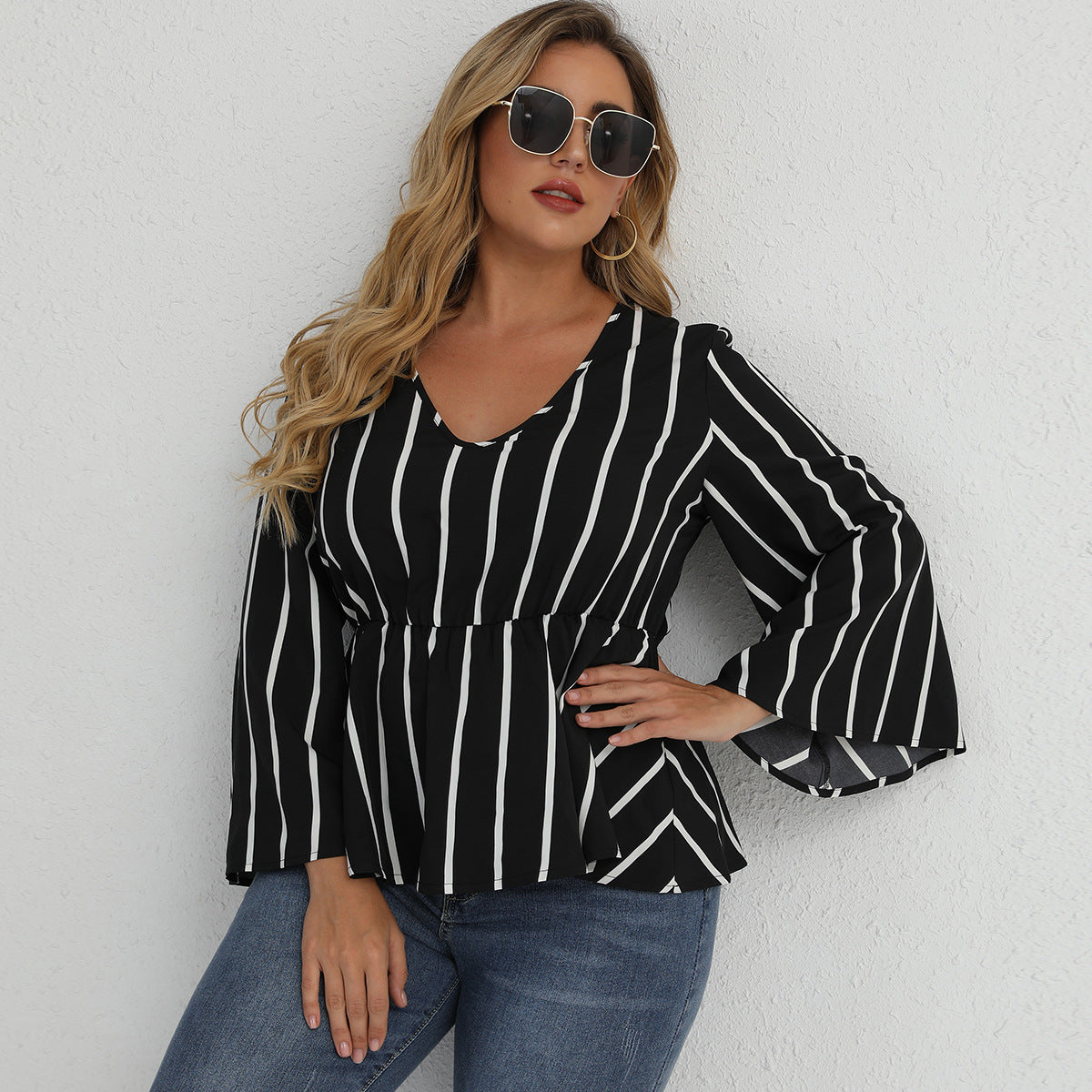 Women Stylish Long-sleeved V-neck Slim-fit Blouse